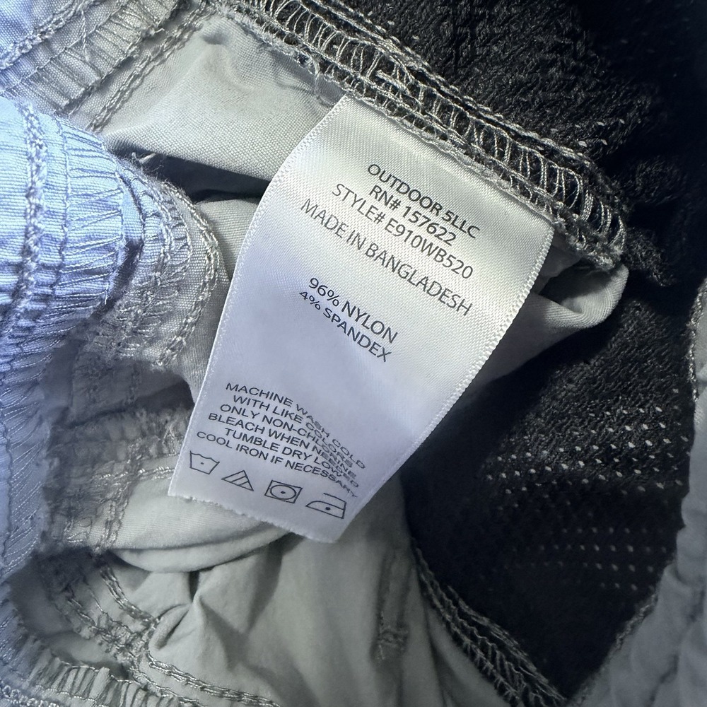 Eddie Bauer Boys Khaki Pants Converts To Shorts - Size 5 Lot Of Two Khaki Gray - Picture 6 of 6